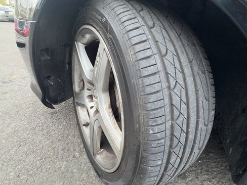 Used 2009 Mercedes-Benz E 350 4MATIC Sedan image 21