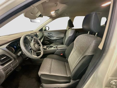Used 2023 Nissan Rogue SV AWD/4WD image 13