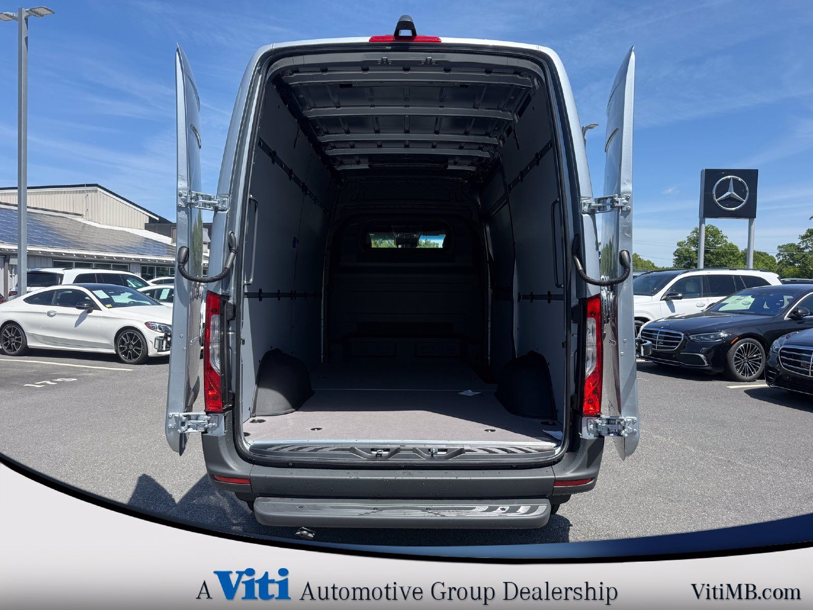 Used 2026 Mercedes-Benz Sprinter 2500 image 15