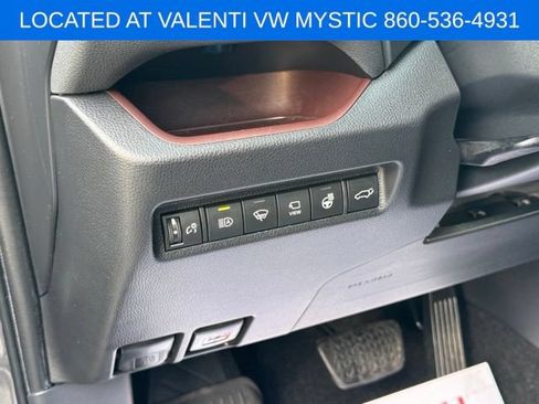 Used 2020 Toyota RAV4 Limited AWD/4WD image 33