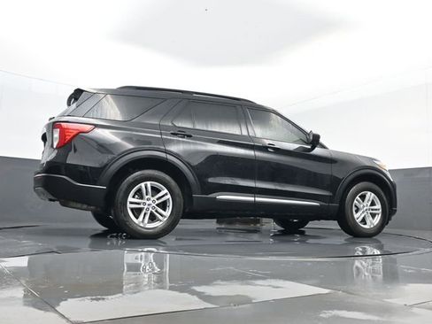 Used 2023 Ford Explorer XLT w/ Equipment Group 202A image 26