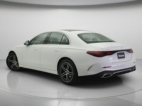 New 2026 Mercedes-Benz E 350 Sedan image 2