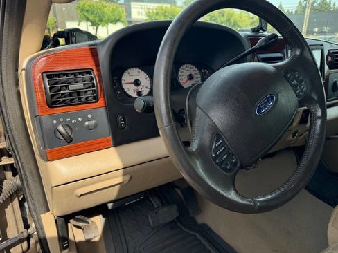 Used 2006 Ford F350 Lariat AWD/4WD image 11