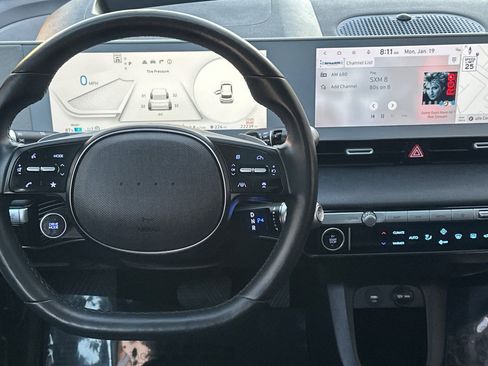 Used 2024 Hyundai Ioniq 5 Limited image 15