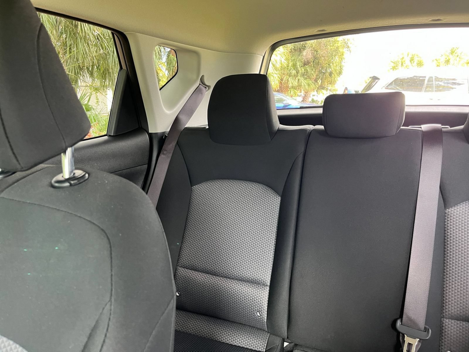 Used 2025 Kia Soul LX w/ LX Technology Package FWD image 36