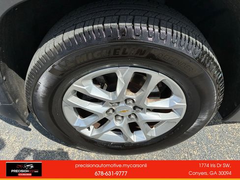 Used 2019 Chevrolet Traverse LT image 18