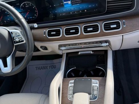 Used 2020 Mercedes-Benz GLS 450 4MATIC image 33