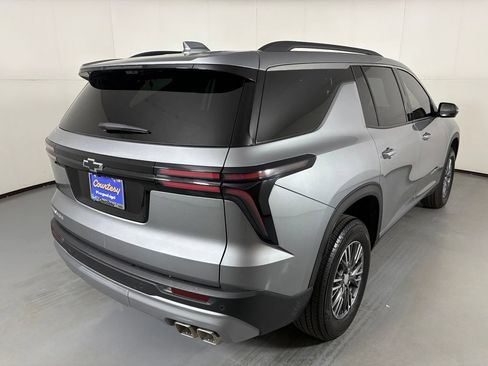 Used 2026 Chevrolet Traverse LT w/ Driver Confidence Package FWD image 10