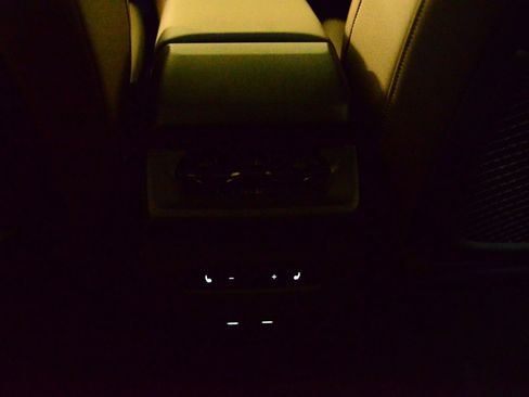 Used 2025 Audi A6 e-tron Premium Plus w/ Premium Plus image 24