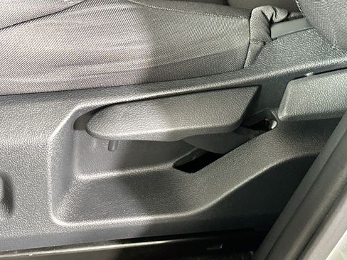 Used 2025 Toyota Tacoma SR5 image 13