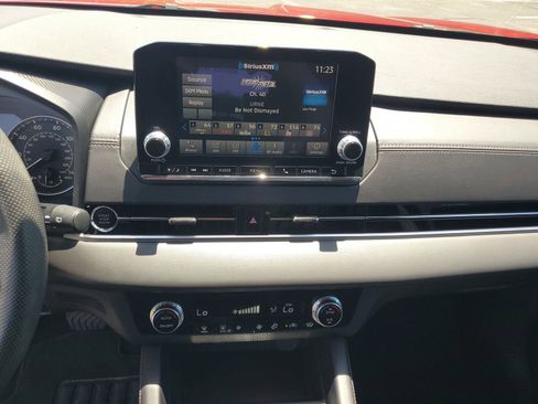 Used 2024 Mitsubishi Outlander ES AWD/4WD image 15