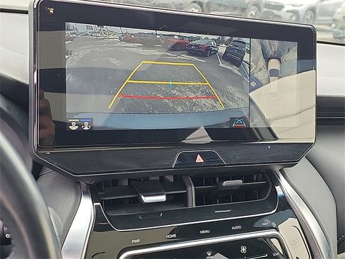 Used 2021 Toyota Venza Limited w/ Advanced Technology Package image 20