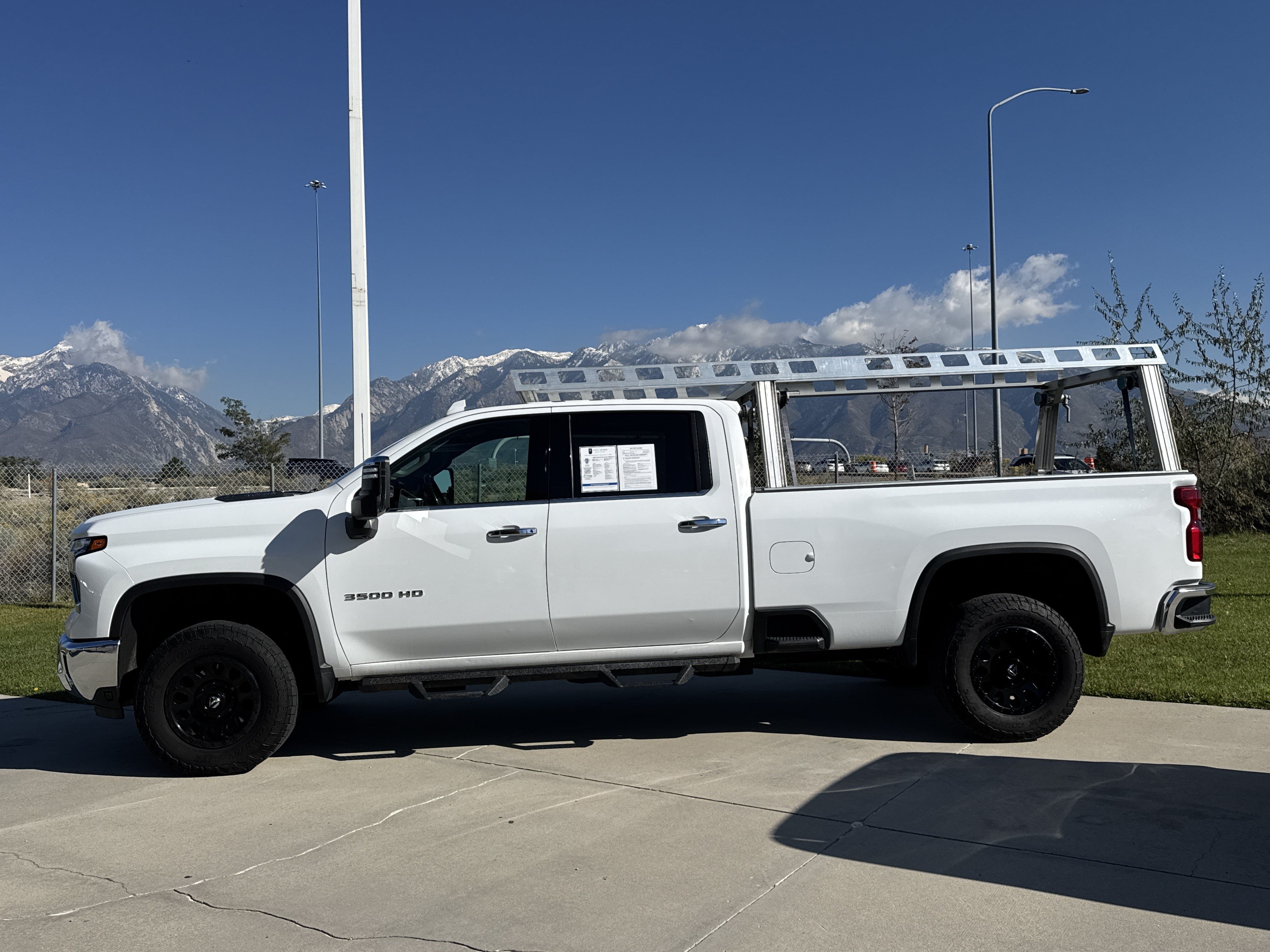 Used 2024 Chevrolet Silverado 3500 LTZ w/ LTZ Convenience Package AWD/4WD image 2