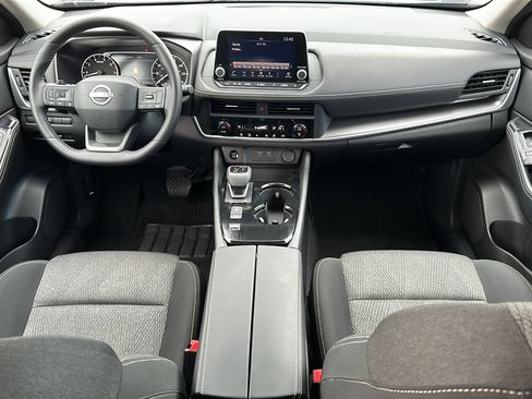 Certified 2025 Nissan Rogue SV image 20