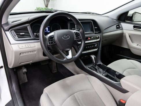 Used 2019 Hyundai Sonata SE FWD image 6