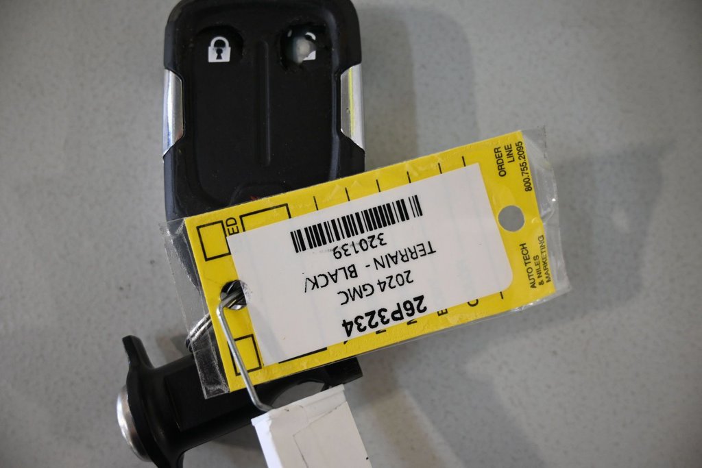 Used 2024 GMC Terrain SLE AWD/4WD image 21