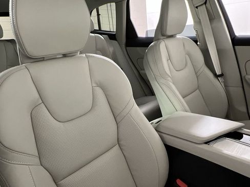 New 2026 Volvo XC60 T8 Ultra w/ Protection Package Premier AWD/4WD image 21
