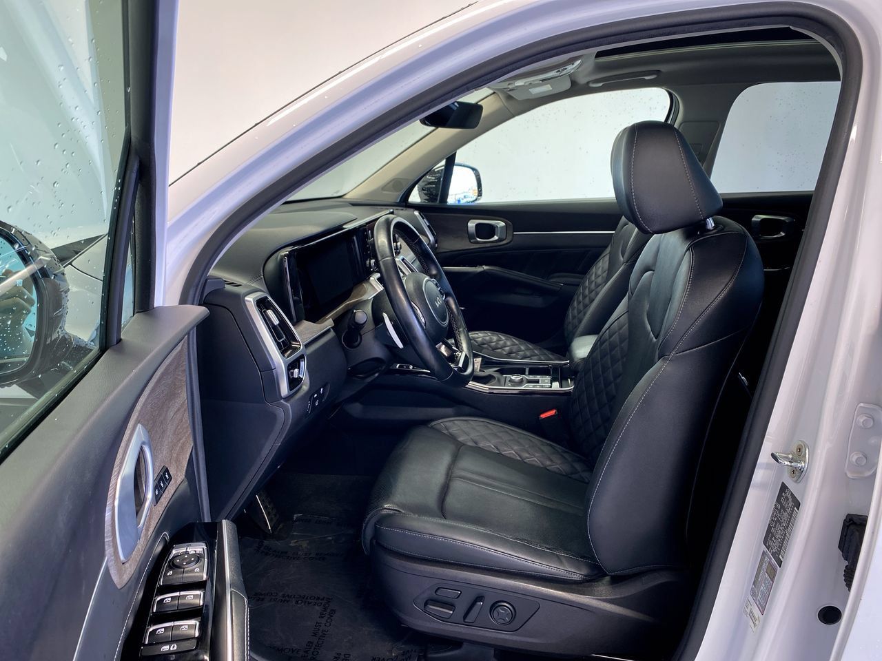 Certified 2022 Kia Sorento SX Prestige AWD/4WD image 16