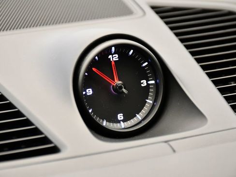 Used 2023 Porsche Cayenne S image 21