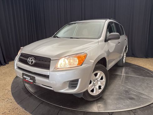 Used 2009 Toyota RAV4 4WD image 2