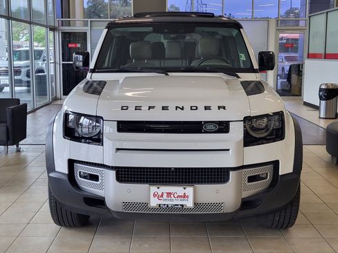 Used 2020 Land Rover Defender 110 HSE AWD/4WD image 7