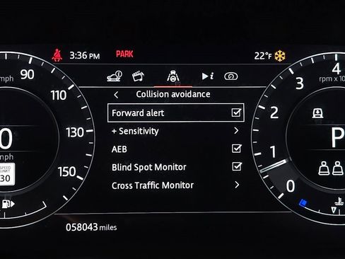 Used 2022 Land Rover Range Rover Sport HST image 23