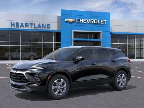 New 2026 Chevrolet Blazer LT image 3