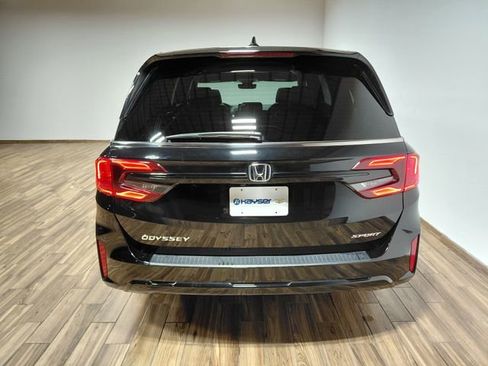 Used 2025 Honda Odyssey Sport-L image 23