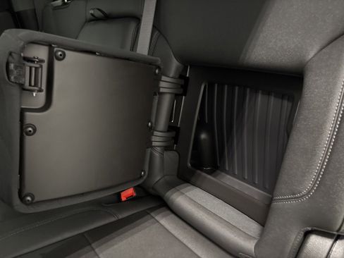 Used 2024 Chevrolet Silverado 1500 LT Trail Boss w/ LT Trail Boss Premium Package image 33