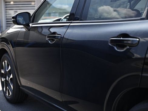 New 2026 Honda HR-V EX-L image 9