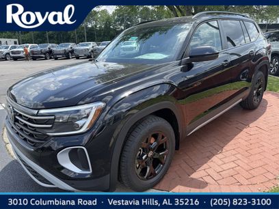 New 2025 Volkswagen Atlas Peak Edition SE