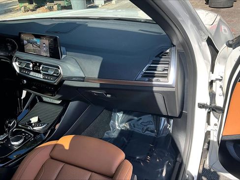 Used 2024 BMW X3 sDrive30i w/ Convenience Package image 19