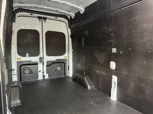 Used 2023 Ford Transit 250 148 High Roof w/ Load Area Protection Package RWD image 31