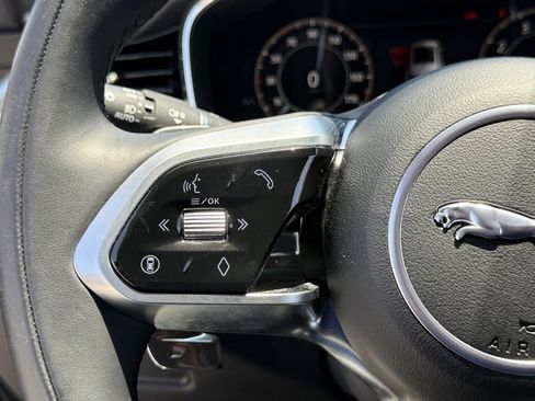 Used 2025 Jaguar F-PACE R-Dynamic S image 16