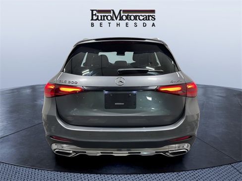 Used 2023 Mercedes-Benz GLC 300 4MATIC image 4