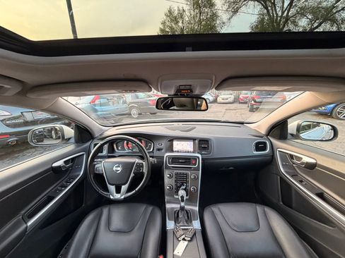 Used 2015 Volvo V60 T5 Platinum AWD/4WD image 2