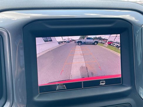 Used 2023 Chevrolet Silverado 1500 Custom image 15