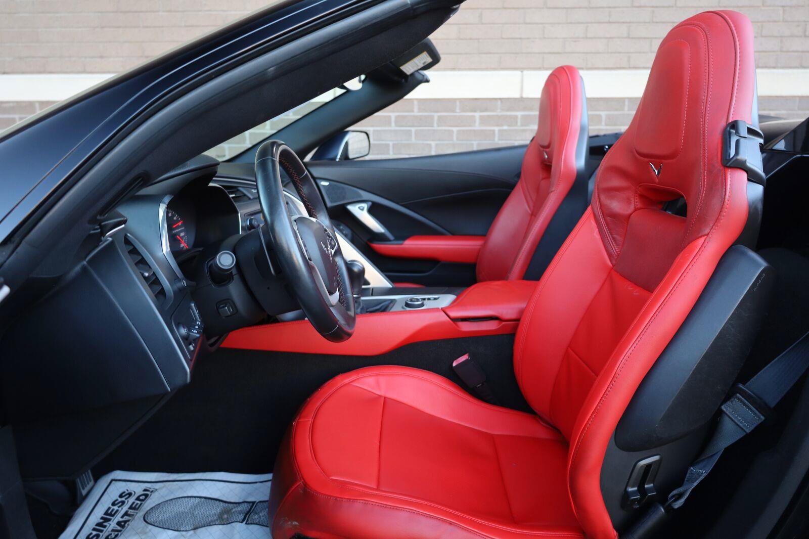 Used 2014 Chevrolet Corvette Stingray Convertible w/ 2LT Preferred Equipment Group RWD image 26