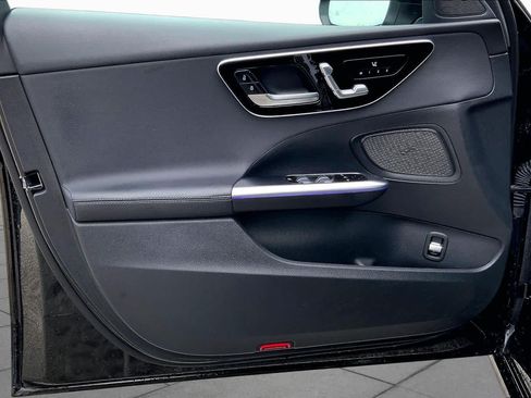 Used 2022 Mercedes-Benz C 300 4MATIC Sedan image 22
