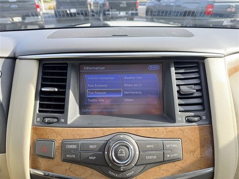 Used 2014 INFINITI QX80 4WD image 25