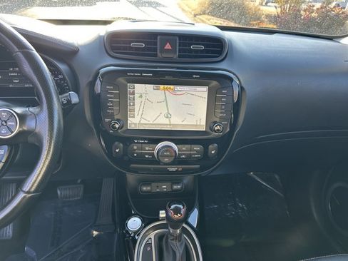 Used 2018 Kia Soul ! w/ Tech Package image 30