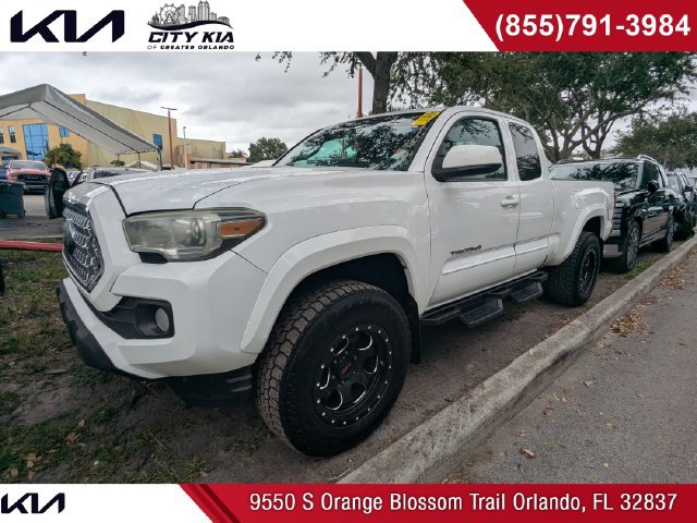 Used 2019 Toyota Tacoma SR5 RWD image 1