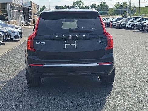 Used 2024 Volvo XC90 B6 Ultimate AWD/4WD image 13
