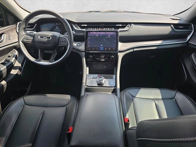 Used 2023 Jeep Grand Cherokee Limited RWD image 19