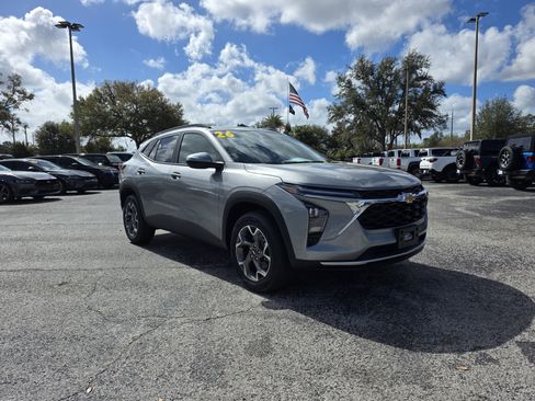 New 2026 Chevrolet Trax LT w/ Driver Confidence Package image 11