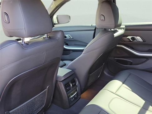 Used 2020 BMW 330i Sedan RWD image 9
