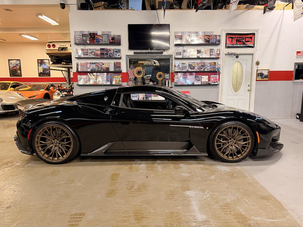Used 2023 Maserati MC20 Spyder RWD image 13