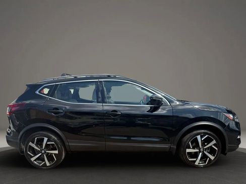 Used 2021 Nissan Rogue Sport SL image 4