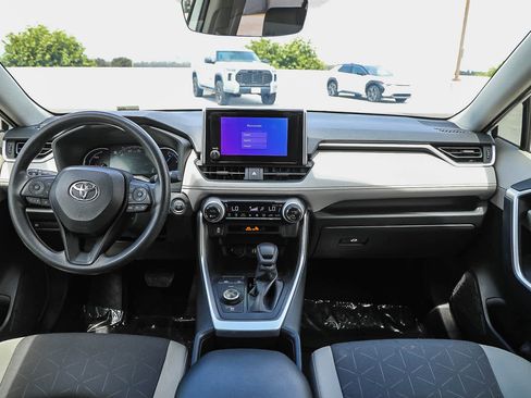 Certified 2025 Toyota RAV4 XLE w/ Convenience Package AWD/4WD image 13