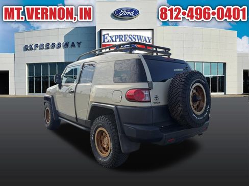Used 2010 Toyota FJ Cruiser 4WD image 9